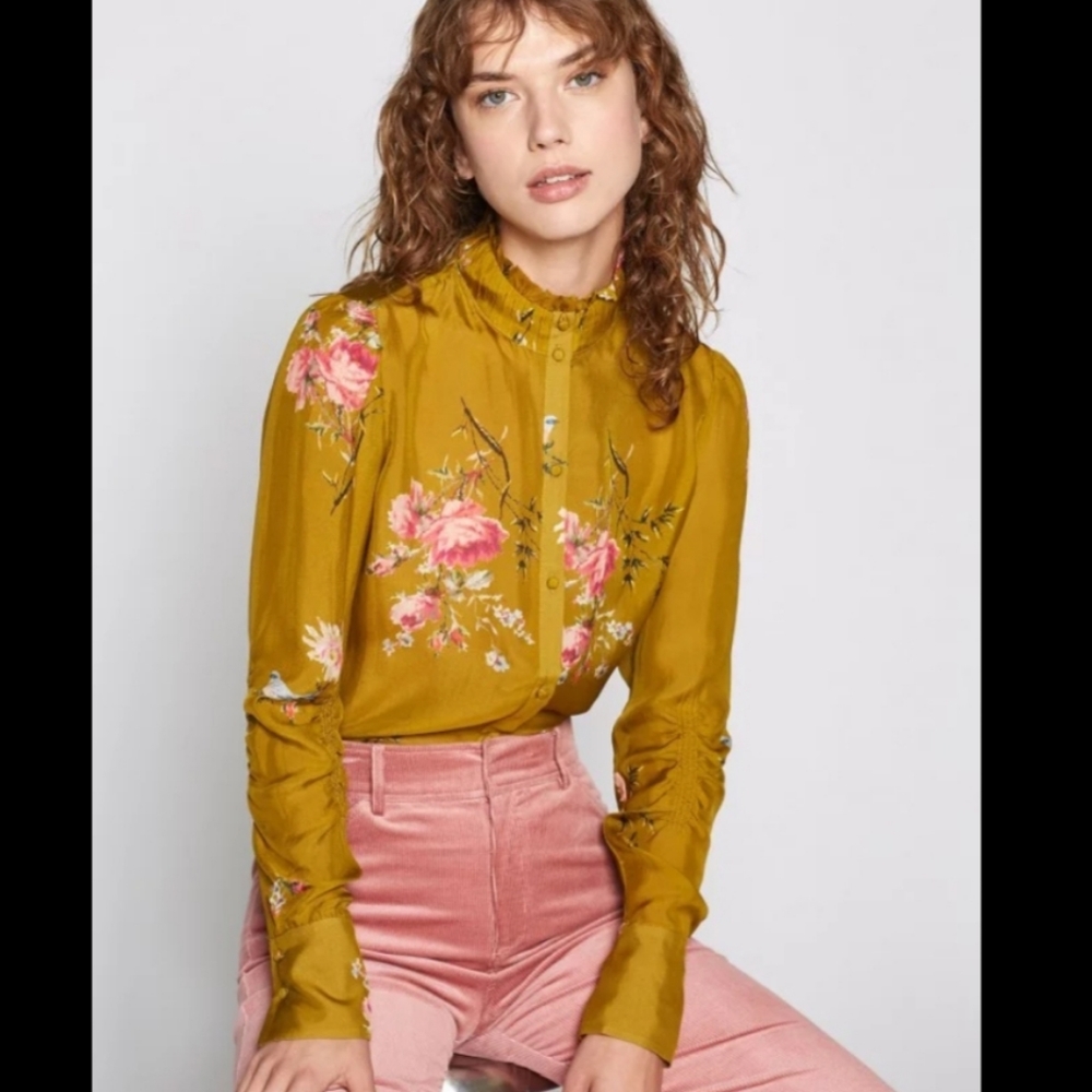 NEW w/ Tags: JOIE 100%Silk Elzie Blouse - size S